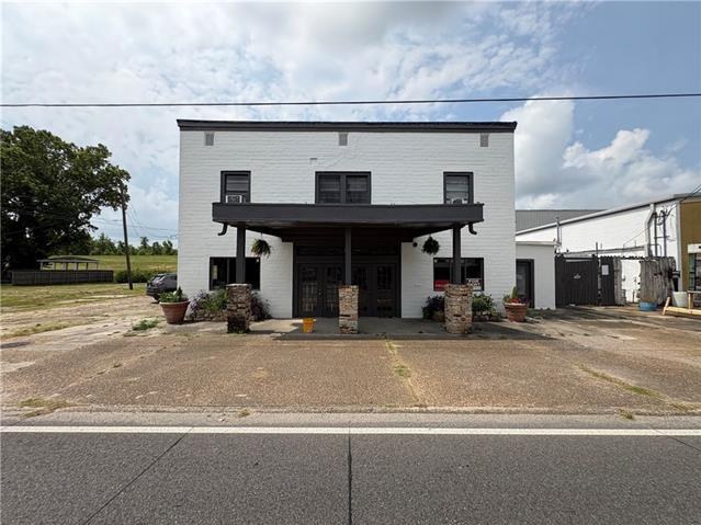 2131 Reverend Richard Wilson Dr