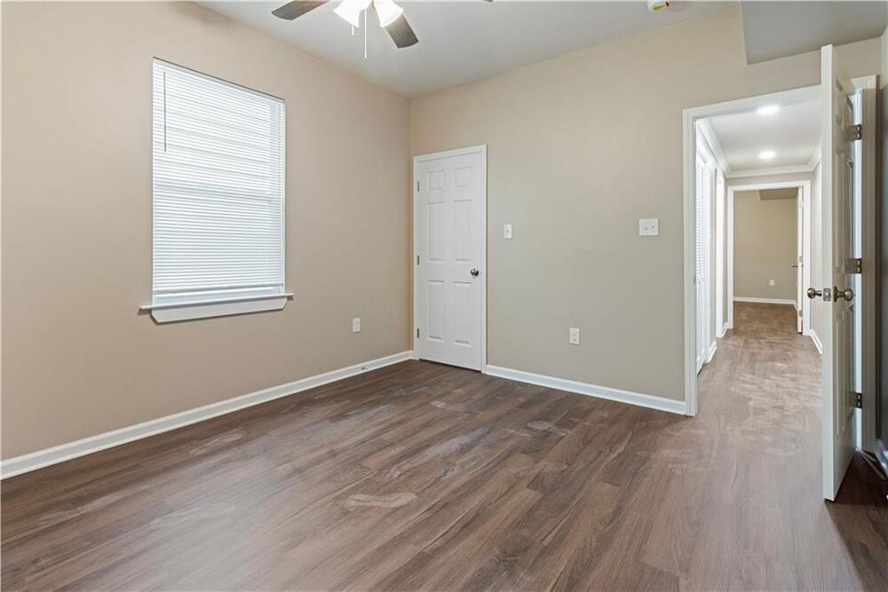 8932-34 Palm St photo 15